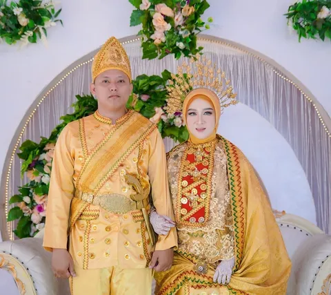 Foto sampul undangan Iin & Bambang