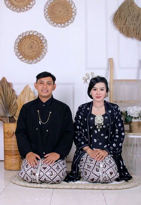 Foto sampul undangan Cinta & Rino