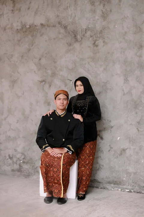 Foto sampul undangan Faisol & Niken