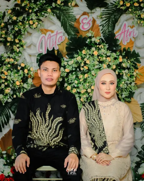 Foto sampul undangan Anita & Afri