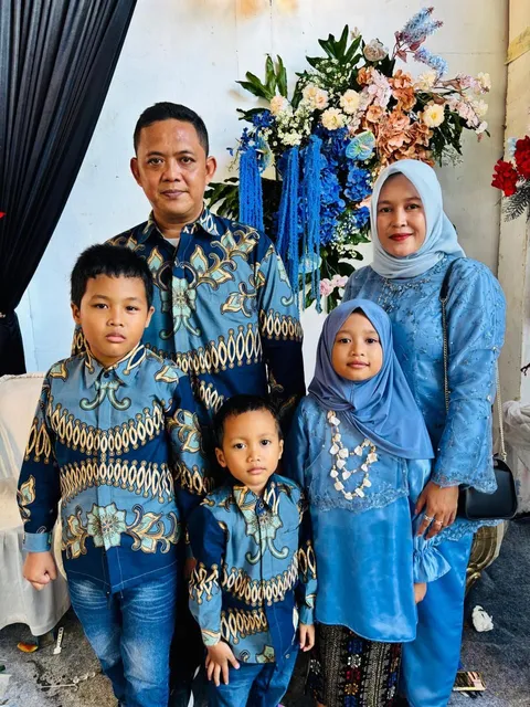 Foto sampul undangan Sans