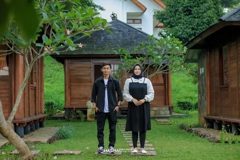 Foto sampul undangan Dewi & Deden