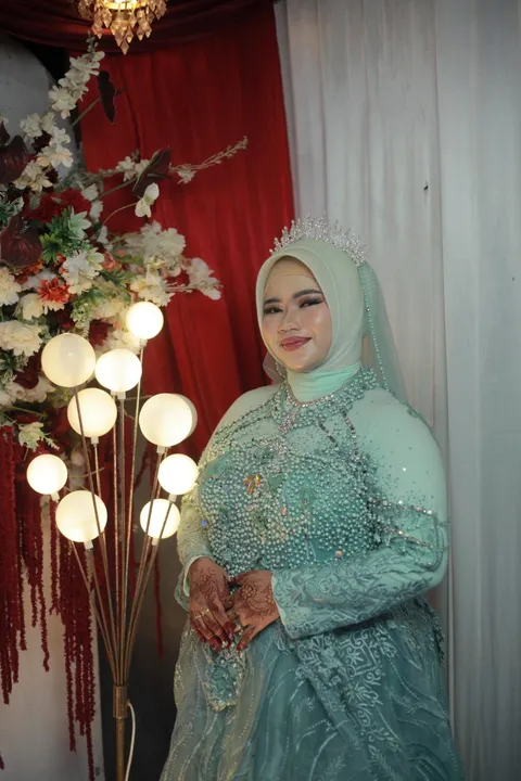 Foto sampul undangan Meri & Tara