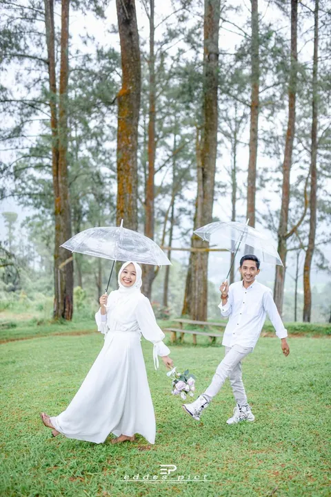 Foto sampul undangan Aan & Yona