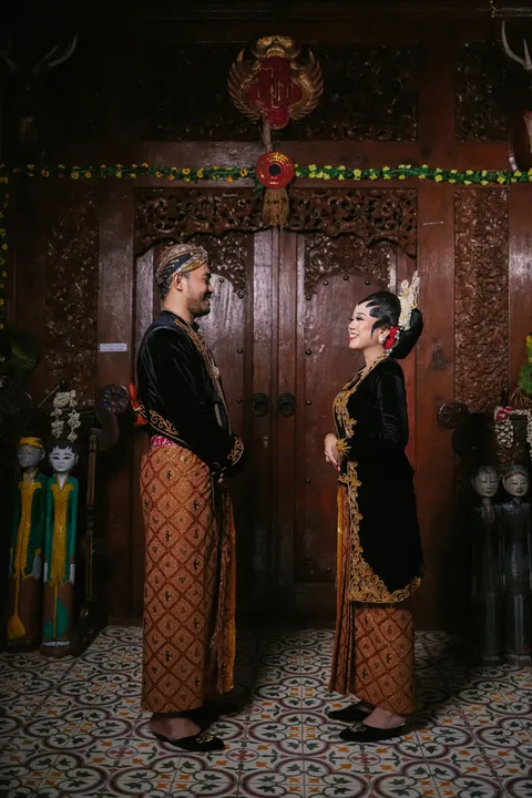 Foto sampul undangan Rio & Irna