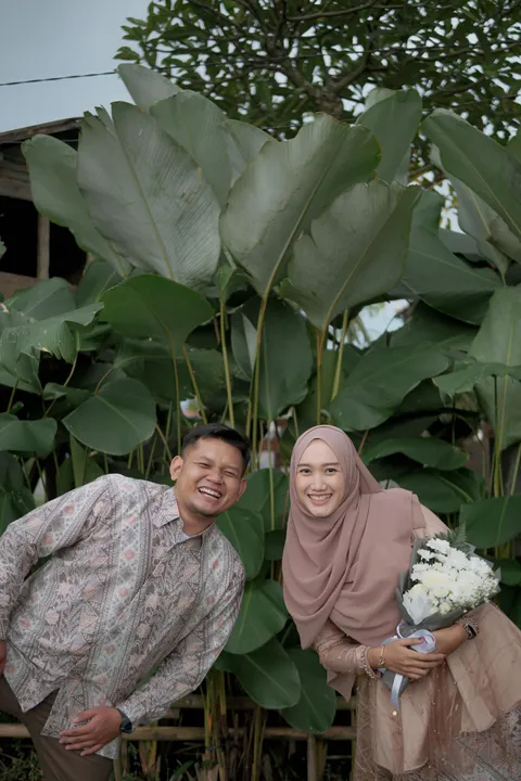 Foto sampul undangan Hashfi & Azza