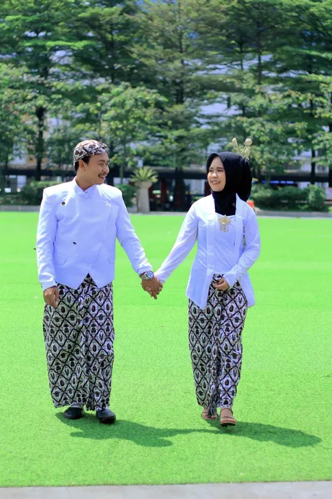 Foto sampul undangan Rizal & Debi