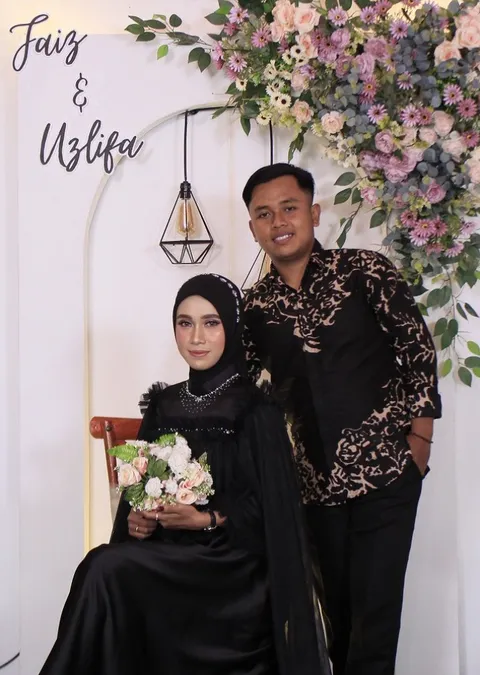Foto sampul undangan Uzlifa & Faiz