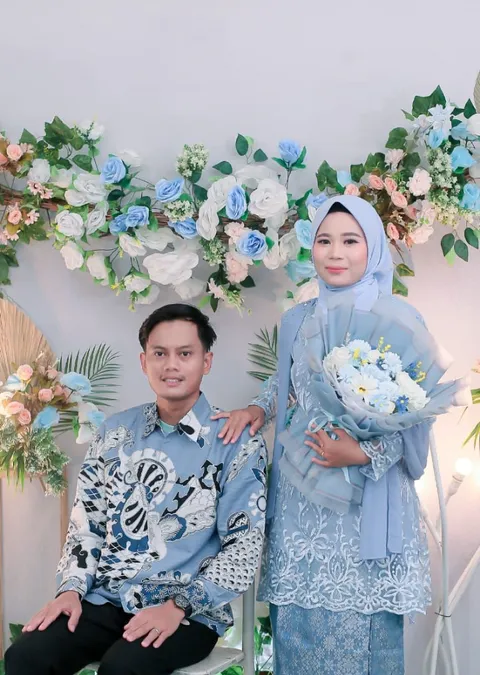 Foto sampul undangan Surya & Ria