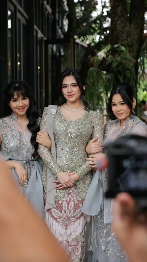 Foto acara lamaran DJ Una