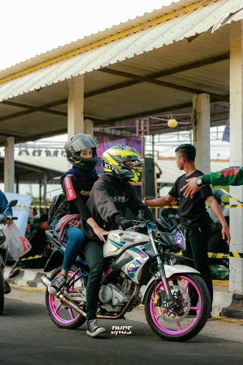 Foto sampul undangan Yuen & Imey