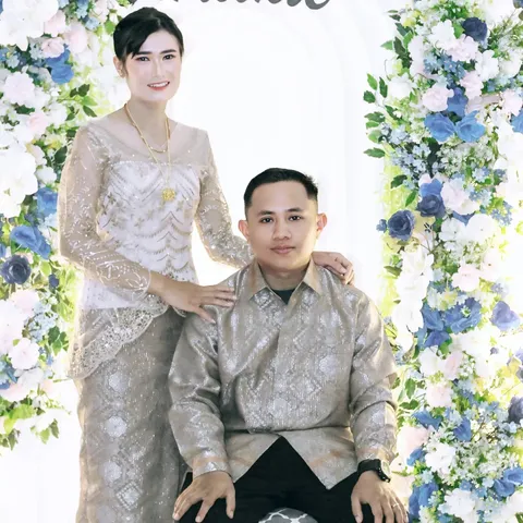 Foto sampul undangan Marshin & Arianto
