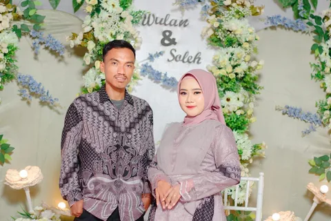 Foto sampul undangan Soleh & Wulan