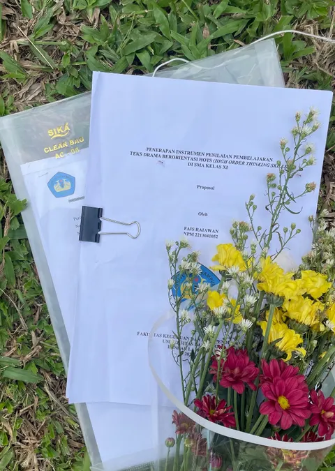 Foto sampul undangan Seminar Proposal Fais Raiawan