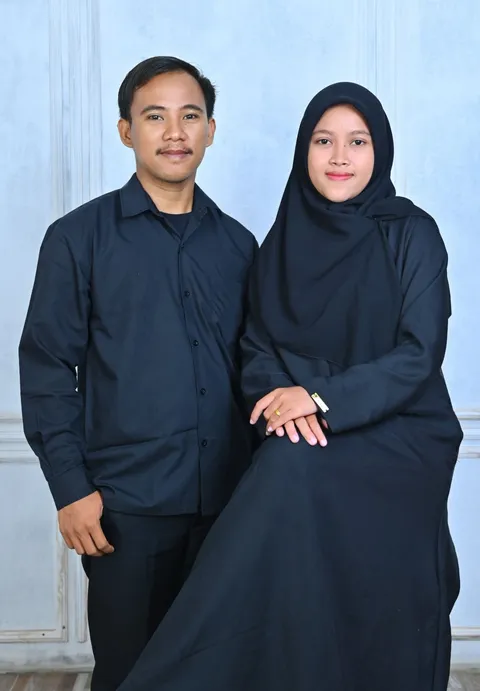 Foto sampul undangan Nuroh & Aat