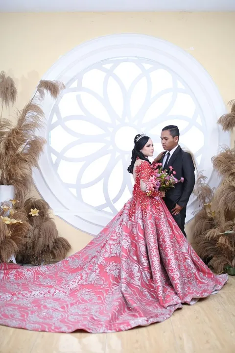 Foto sampul undangan Kumiyanto & Friske
