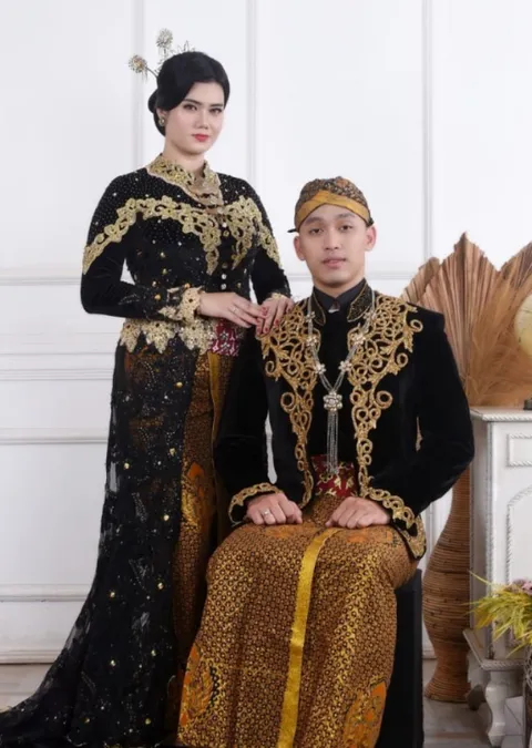 Foto sampul undangan Tiara & Farhan