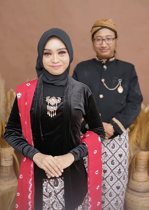 Foto sampul undangan Razin & Eka