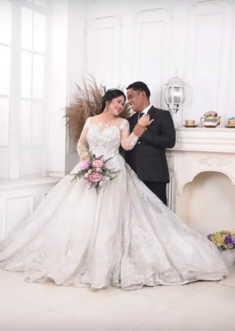Foto sampul undangan Handayani & Samuel