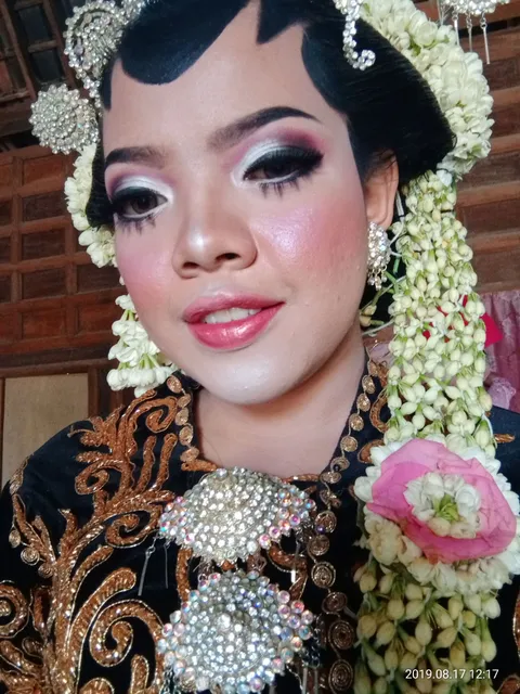 Foto sampul undangan Adi Santoso & Yusita Noviana