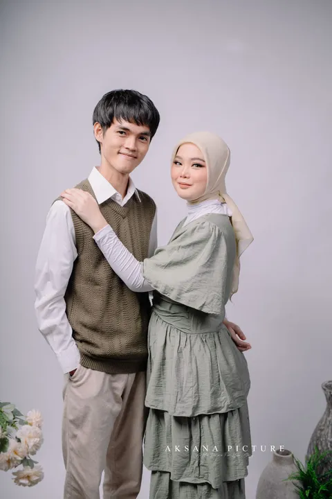 Foto sampul undangan Rizal & Laila