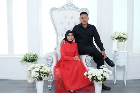 Foto sampul undangan Fadil & Tina
