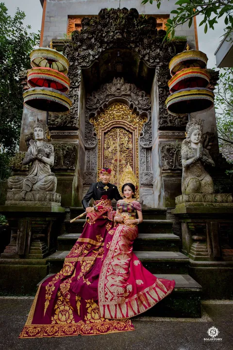 Foto sampul undangan Suci & Dek Putra