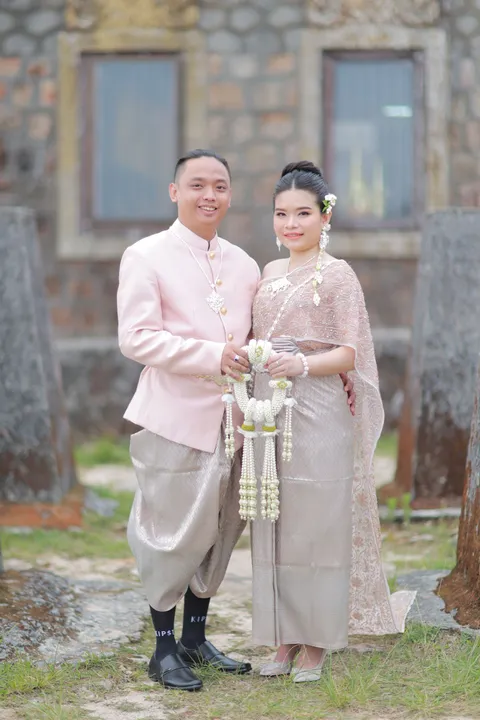 Foto sampul undangan Sylvia & Edison