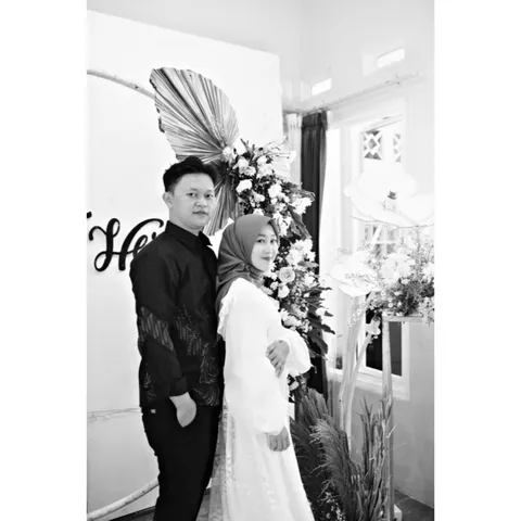 Foto sampul undangan Heri & Gina