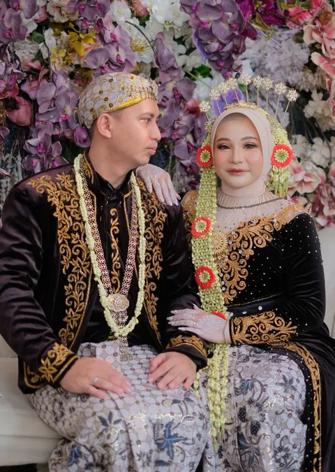 Foto sampul undangan Delvi Anggaresta Aryo Febriani & Rizky Zaky Zaidan