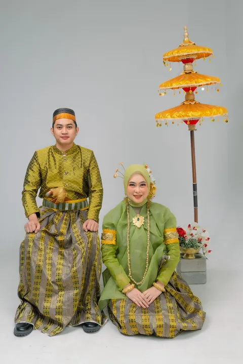 Foto sampul undangan Sarina & Zul