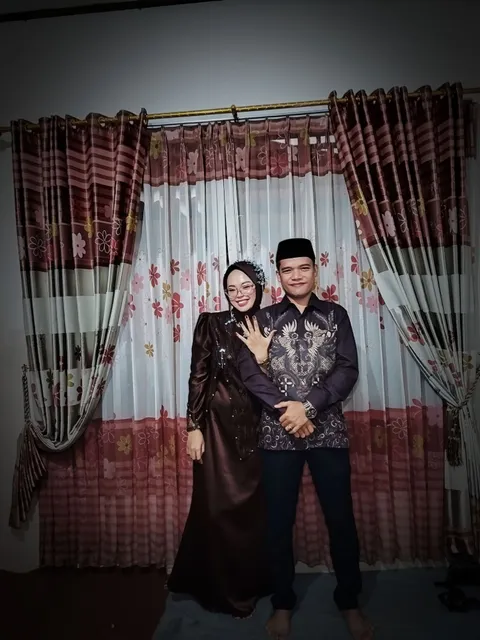Foto sampul undangan Yusril & Ningrum
