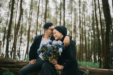 Foto sampul undangan Lutfi & Nenok