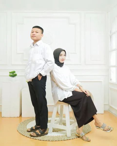 Foto sampul undangan Mudah & Sidik