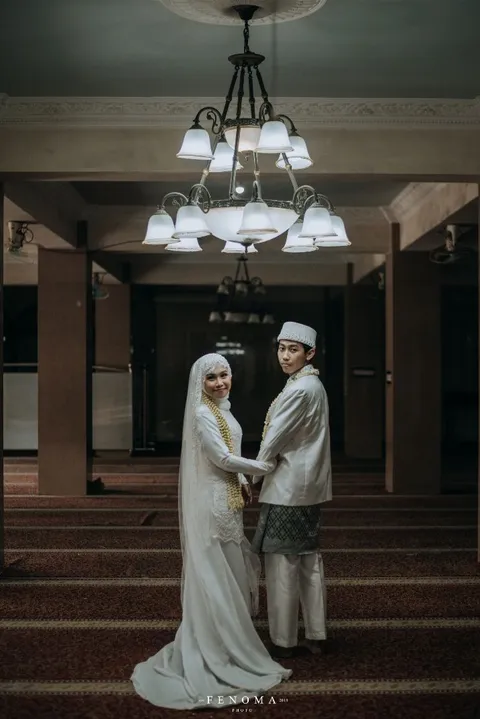 Foto sampul undangan Lia & Wisnu