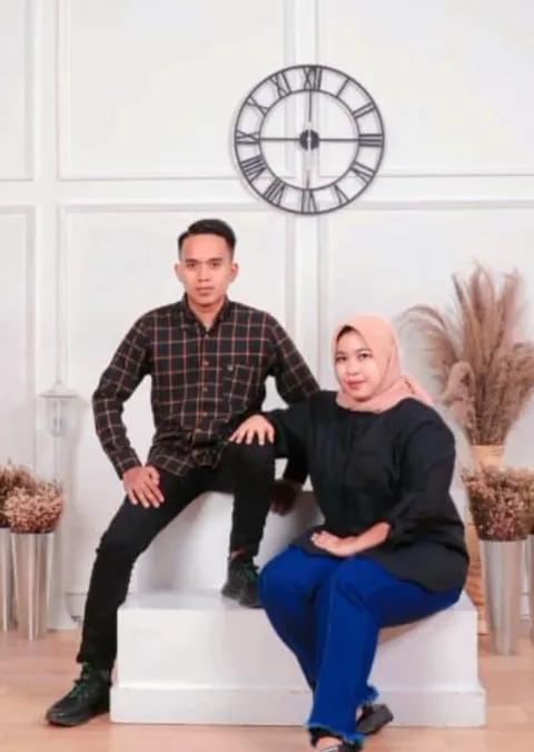 Foto sampul undangan Hijra & Hasril
