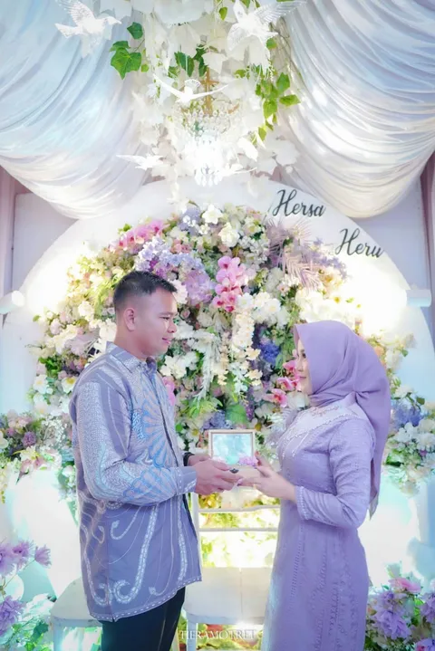 Foto sampul undangan Hersa & Heru