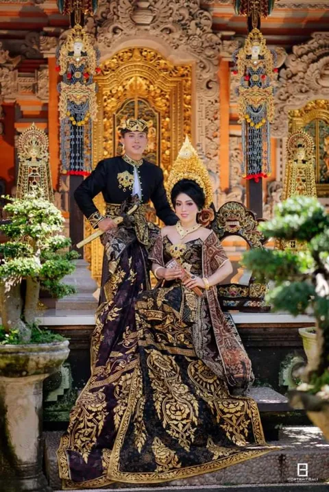 Foto sampul undangan Gusti Ayu & Teja