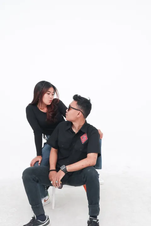 Foto sampul undangan Desti & Aprijal
