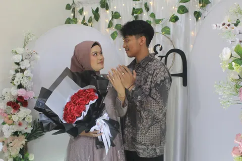 Foto sampul undangan Artanti & Erick