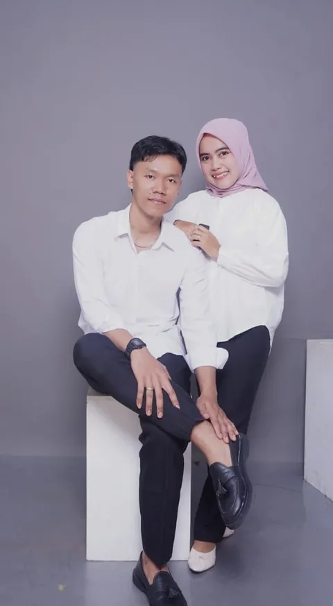 Foto sampul undangan Aje & Nde