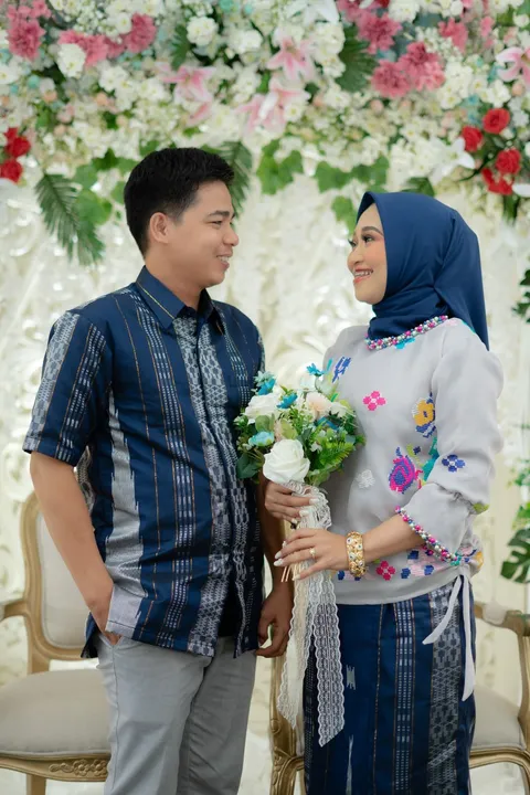 Foto sampul undangan Ukhy & Nhita