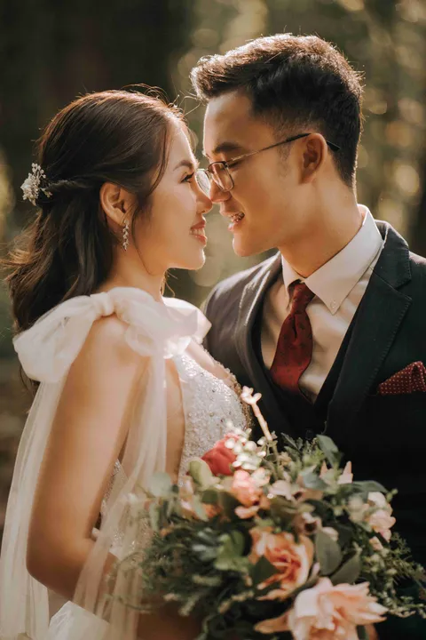 Foto sampul undangan Simon Kusuma & Ornpimon Mongkol
