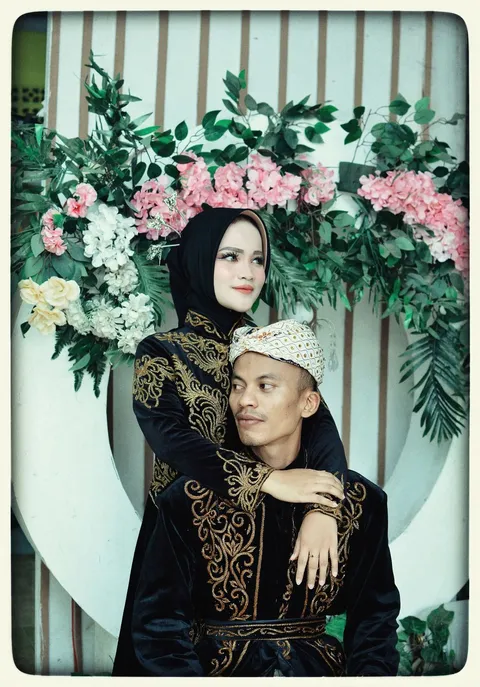 Foto sampul undangan Malik & Dilah