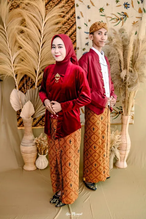 Foto sampul undangan Sri & Madi