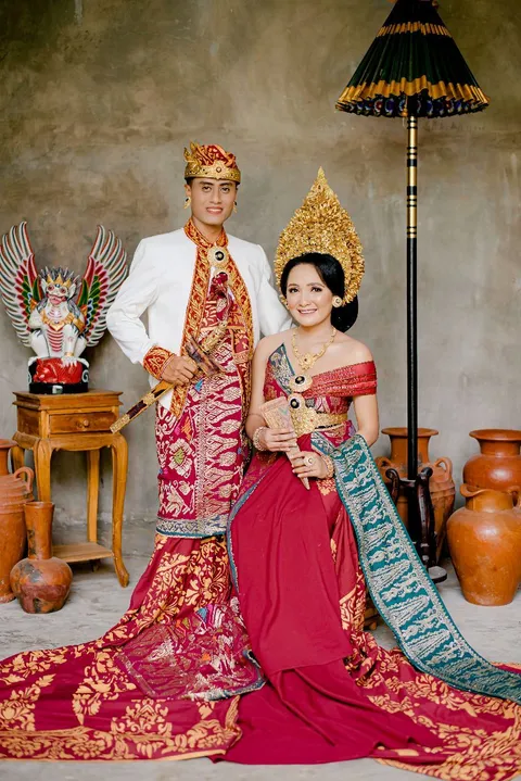 Foto sampul undangan Carlyn & Galih