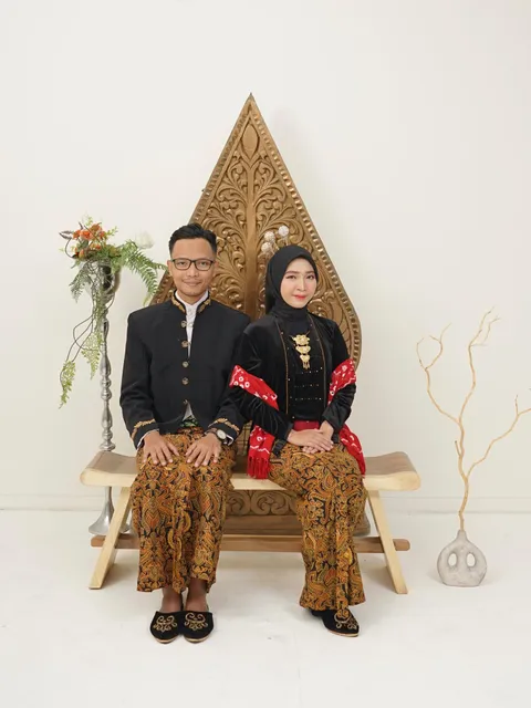Foto sampul undangan Febri & Yusuf
