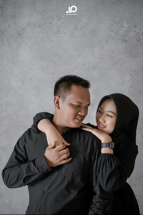 Foto sampul undangan Budi & Halimah