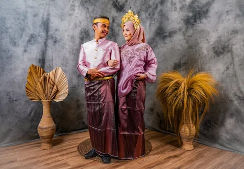 Foto sampul undangan Qalbi & Surya