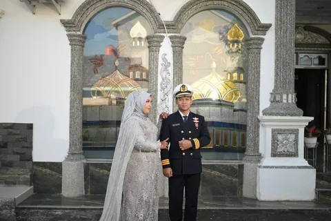 Foto sampul undangan Teguh & Sonya